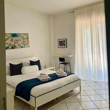 Suite 84 Holiday Home a pochi minuti dalla stazione-2