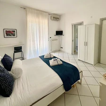 Suite 84 Holiday Home a pochi minuti dalla stazione-3
